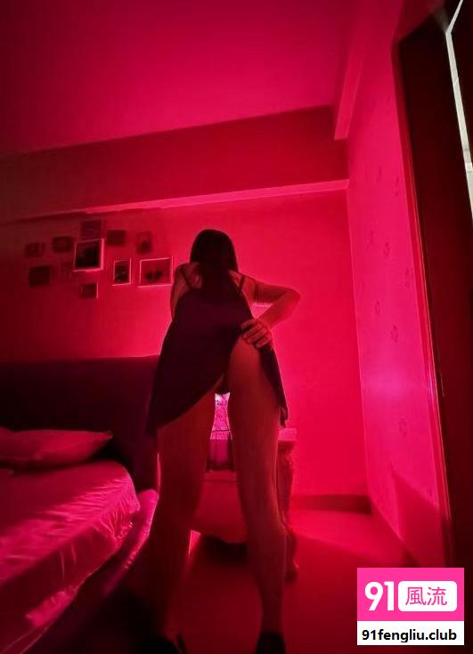 禅城蜜桃臀小茜